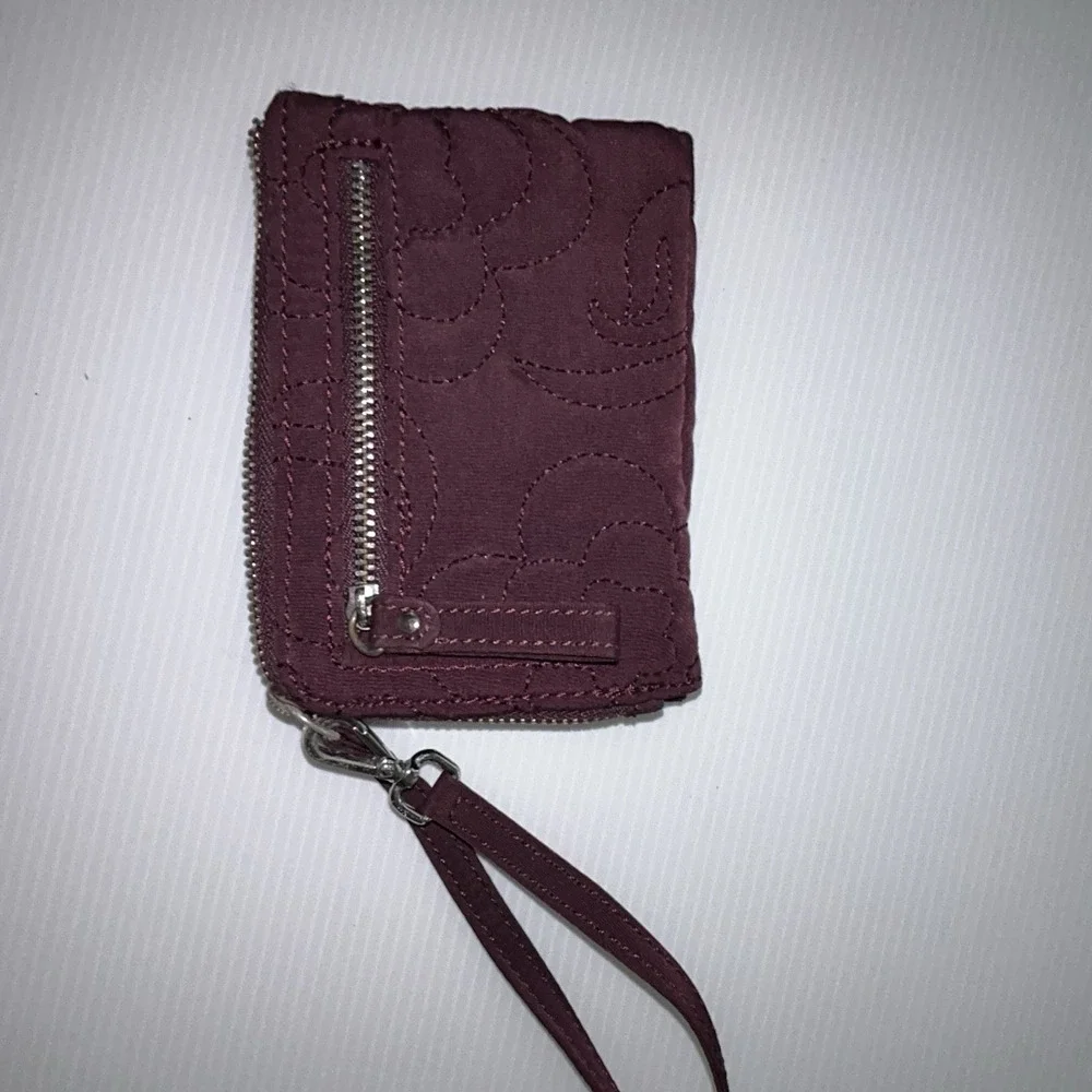 Vera Bradley Rare Wine Quilted Zip Around Wristlet Wallet Floral Interior Y2K - Picture 4 of 8